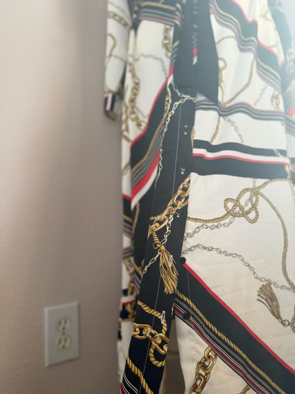 Luxury Chain Print Maxi Dress – Elegant Shirt Style – Long Sleeve - Picture 7 of 11